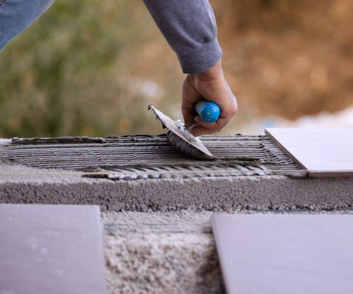 Nous construisons des murets et des escaliers extérieurs.